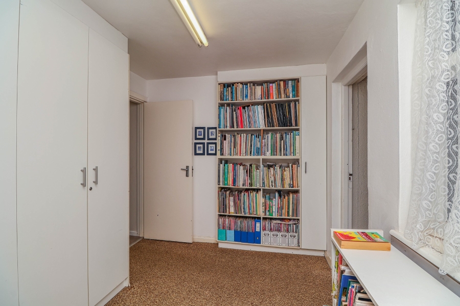 3 Bedroom Property for Sale in Upper Main Street Western Cape